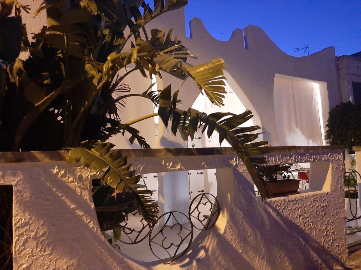 Villa Mediterranea Torre dell'Orso Esterno foto