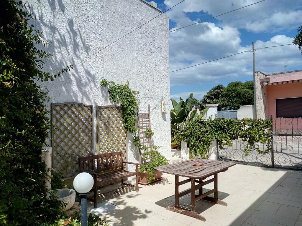 Villa Mediterranea Torre dell'Orso Esterno foto